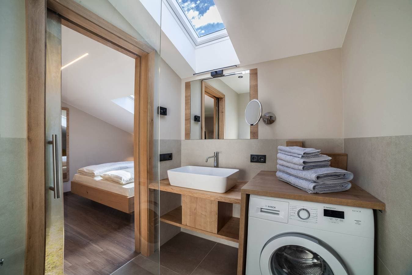 Foto 6 von 19: Ferienwohnung "Barrique" mit Bergblick, WLAN und Garten