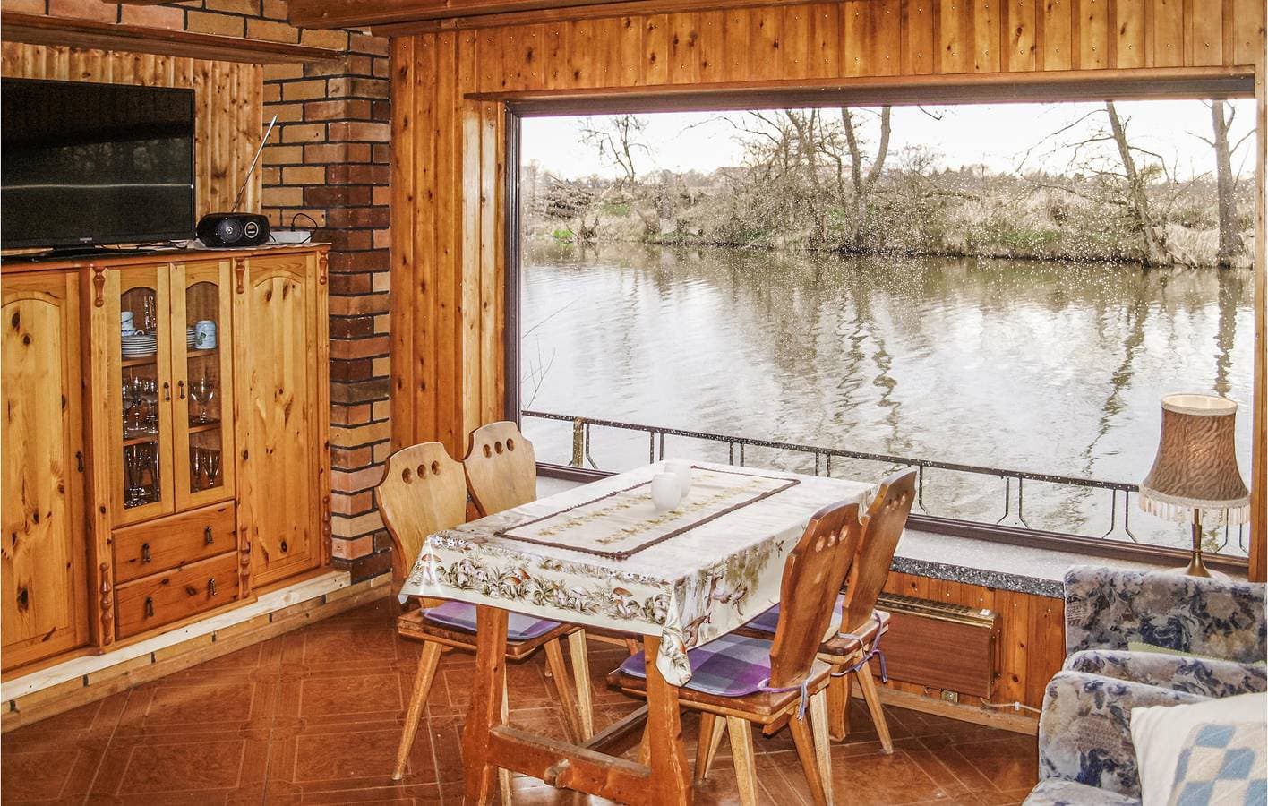 Foto 6 von 20: Gemütliche Ferienwohnung mit Terrasse, Parkplatz und Satelliten-TV im Küstriner Vorland