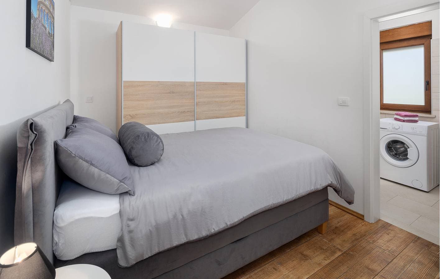 Foto 9 von 34: Modernes Apartment mit Pool, WLAN und Parkplatz in der Nähe des Stadtzentrums von Musalez