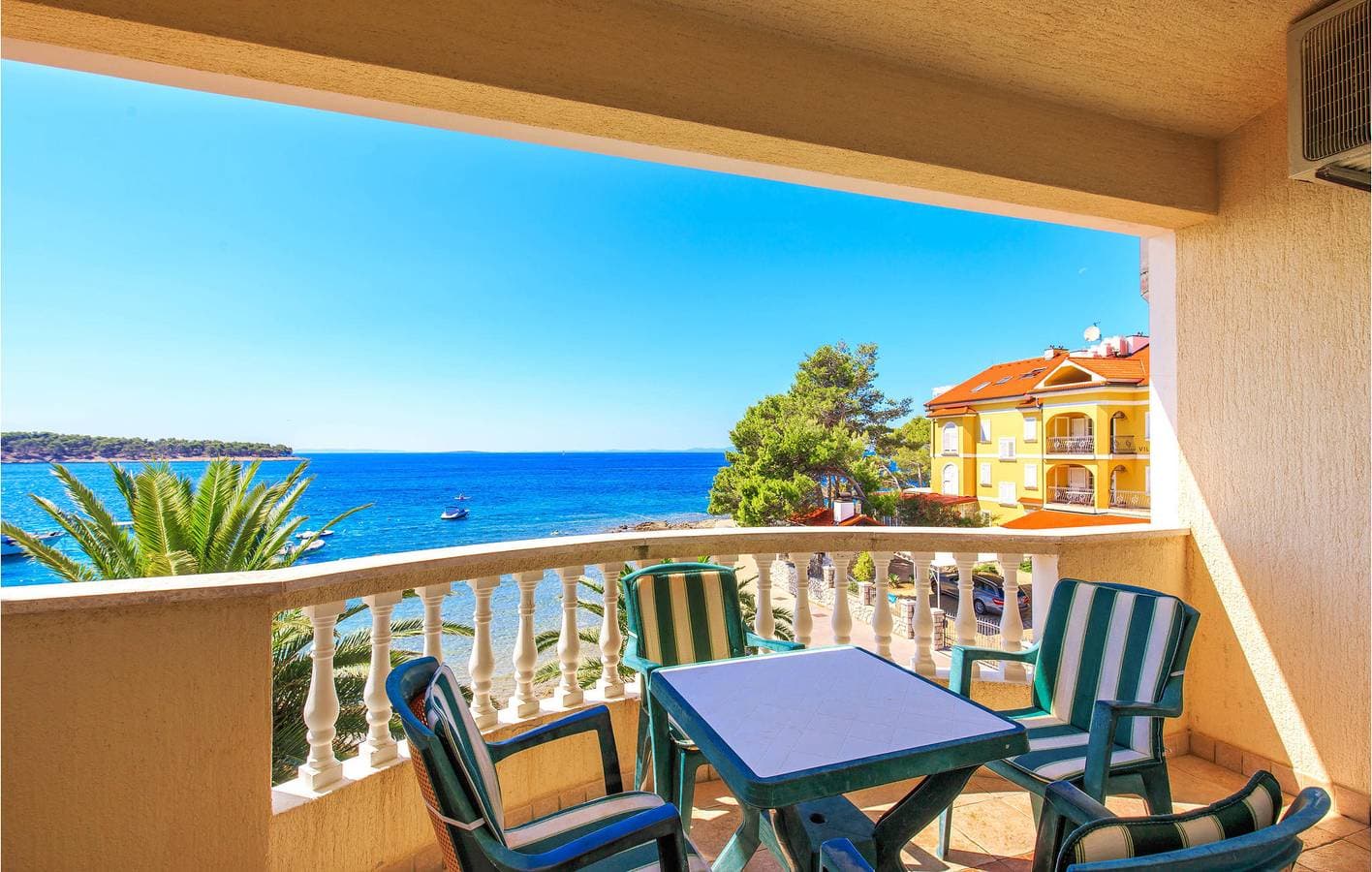 Foto 9 von 31: Gemütliche Ferienwohnung am Meer mit Terrasse und moderner Ausstattung