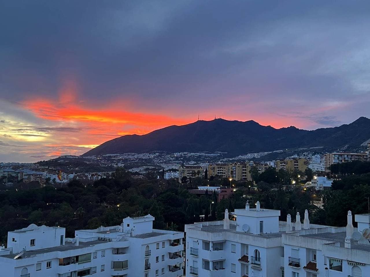 Skyline Studio • Meerblick in Benalmádena & Saisonaler Pool 1
