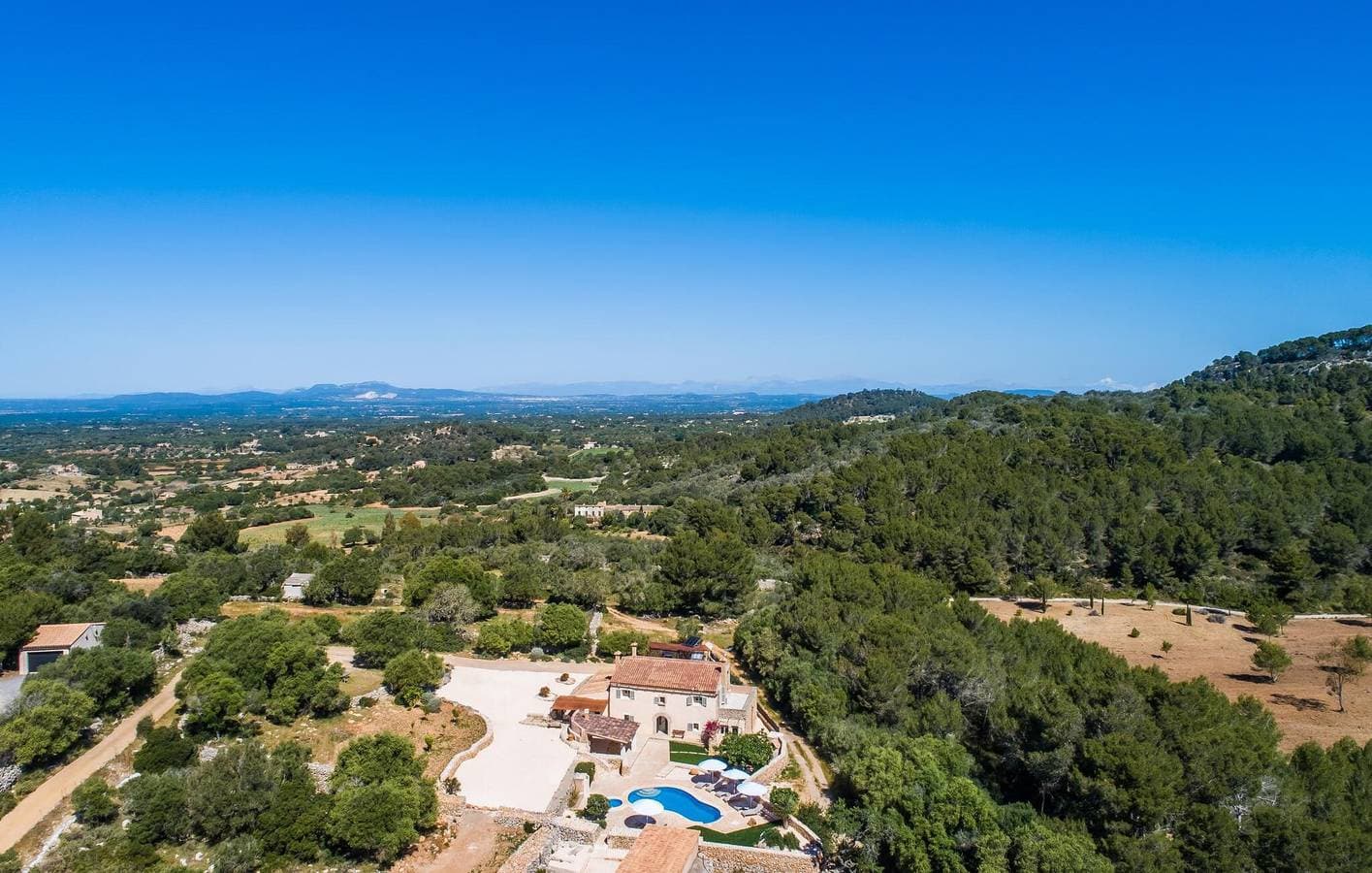 Foto 6 von 43: Meerblick-Wohnung mit Pool, Terrasse & AC | Es Carritxó 800m