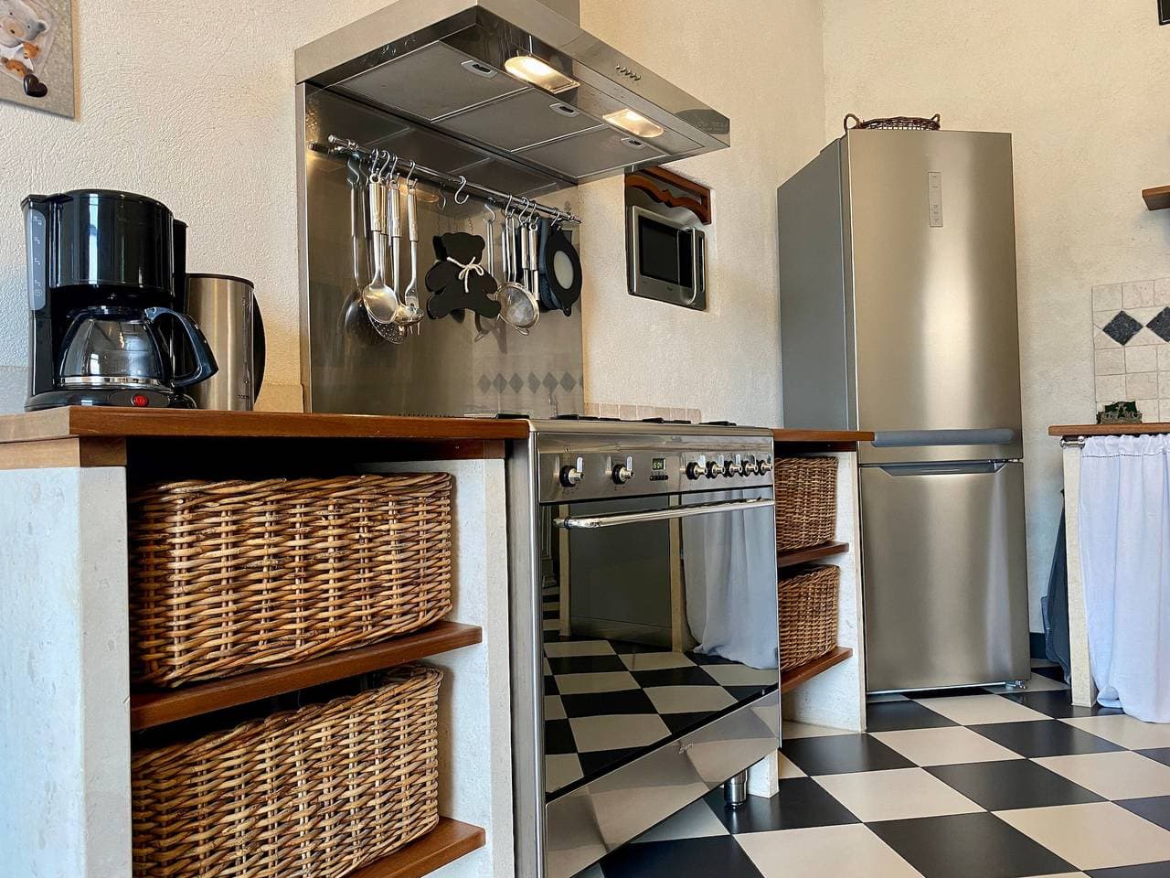 Foto 6 von 16: Charmantes Ferienhaus mit beheiztem Pool und WLAN - 2 Schlafzimmer