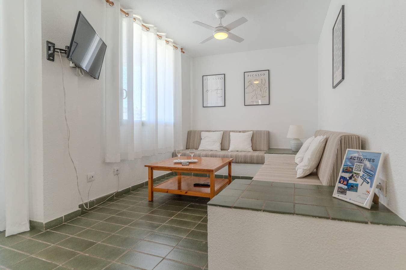 Foto 4 von 17: Ferienwohnung für 4 Personen mit Terrasse