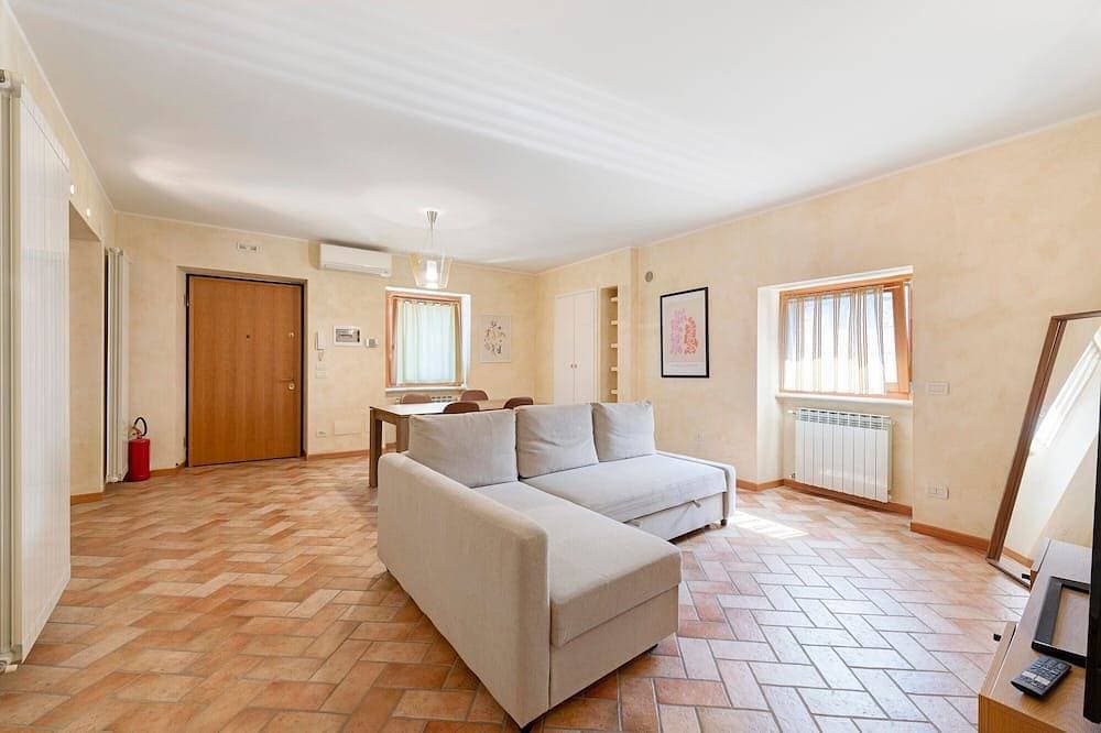 Foto 10 von 21: Ferienwohnung 'Casa Dolce Casa Al Castello' mit Seeblick, WLAN und Klimaanlage