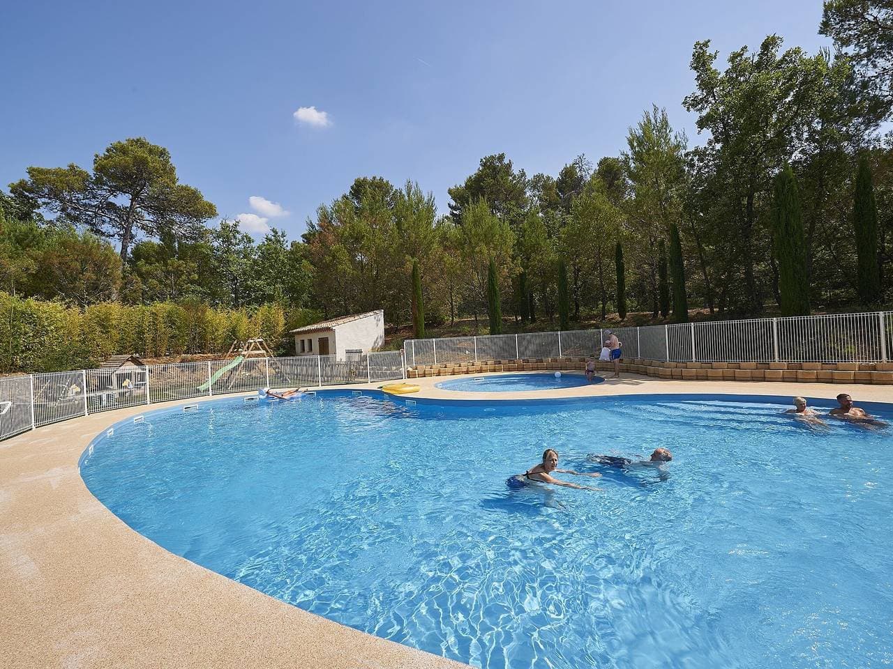 Foto 2 von 33: Villa in der Provence mit Pool und Tennis