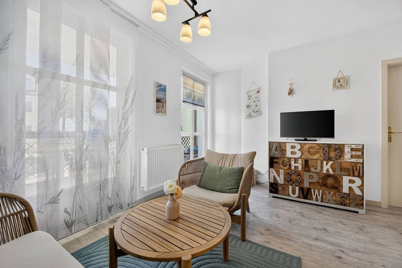 Foto 8 von 18: Villa Margot, Whg. 08 mit Balkon, WLAN und nur 100 m zum Strand in Bansin