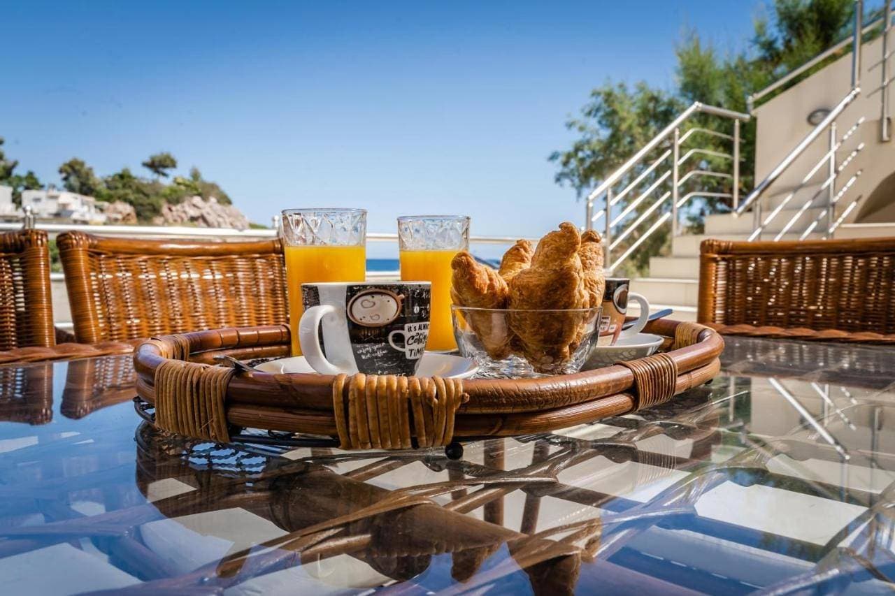 Theaktis Homes 1