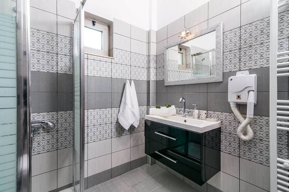 Foto 4 von 23: Ruhige voll ausgestattete Villa Erato, Pitsidia - Garten, Swimmingpool, Grill, Wifi