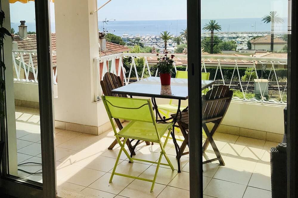 Foto 8 von 10: Bright apartment with sea view