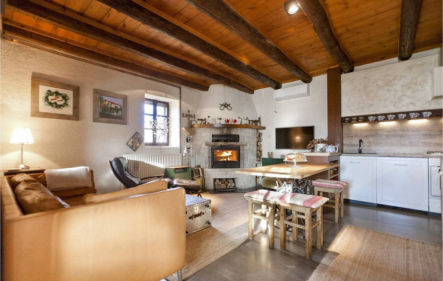 Foto 6 von 25: Charmante 80 m² große Ferienwohnung mit beheiztem Pool, Terrasse und WLAN in der Nähe von Kanfanar