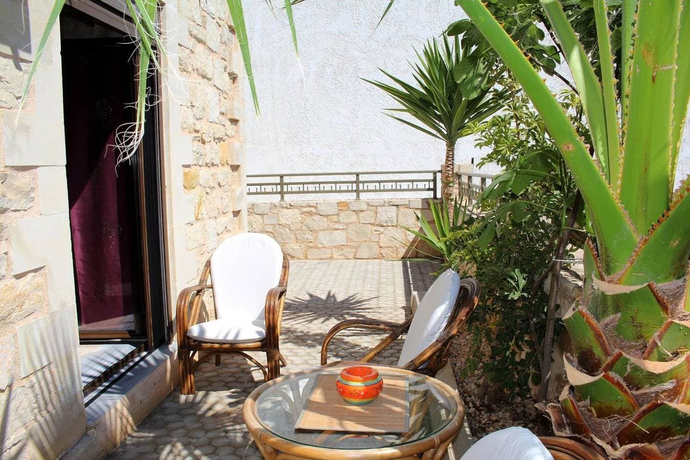 Foto 3 von 34: Ferienhaus nah zum schönen weitläufigen Strand, Wifi | Analipsi, Kreta