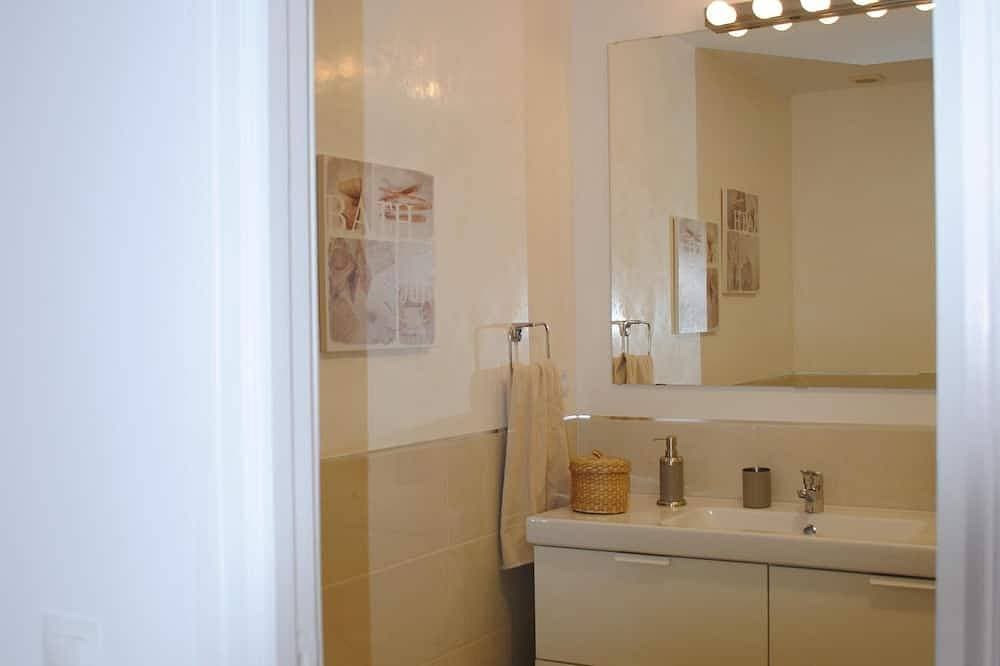 Foto 11 von 29: Renoviertes Studio am Strand, WLAN, Sat-TV und Klimaanlage
