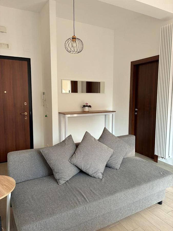 Foto 3 von 21: One-Bedroom Apartment with Balcony