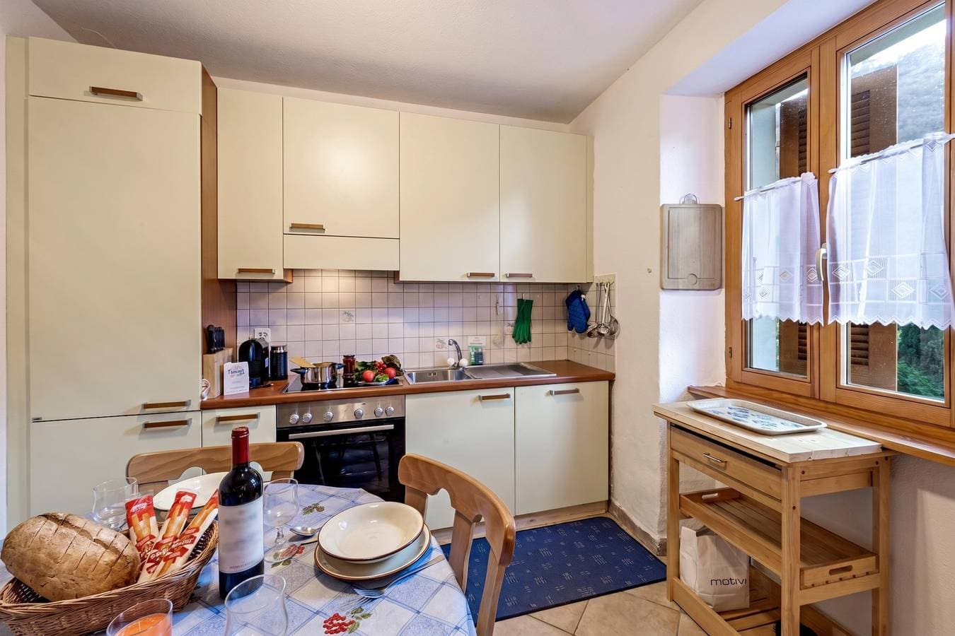Foto 13 von 31: Casa Lara: Cosy Alpine Home Near Lugano + Garden (Sleeps 5)