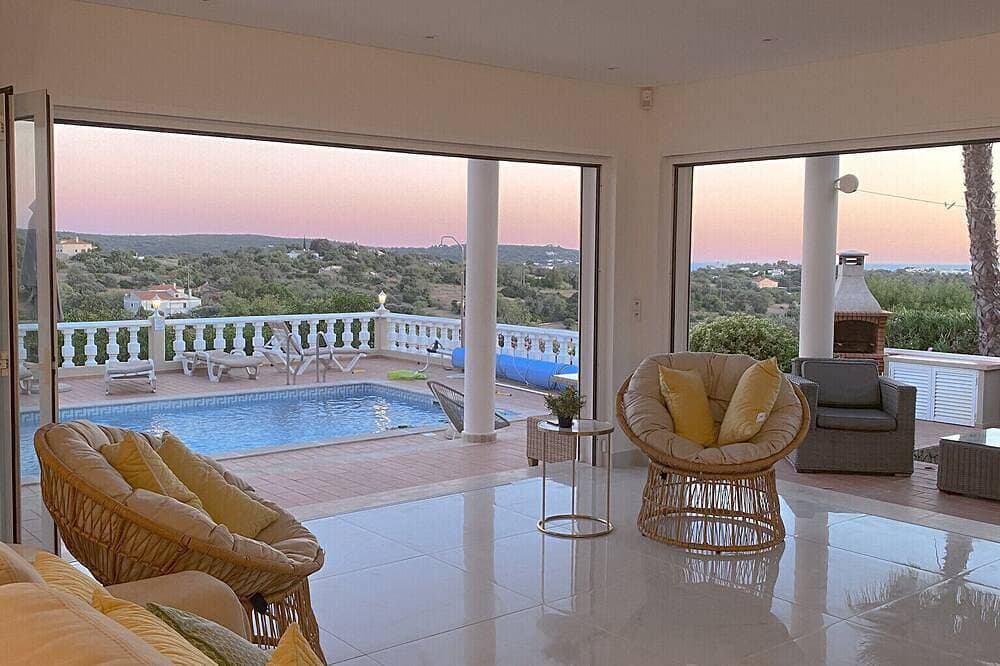 Foto 10 von 30: Luxury Villa Set In Its Own Grounds, 4 Bedroom 4 Bathroom With Heated Pool,