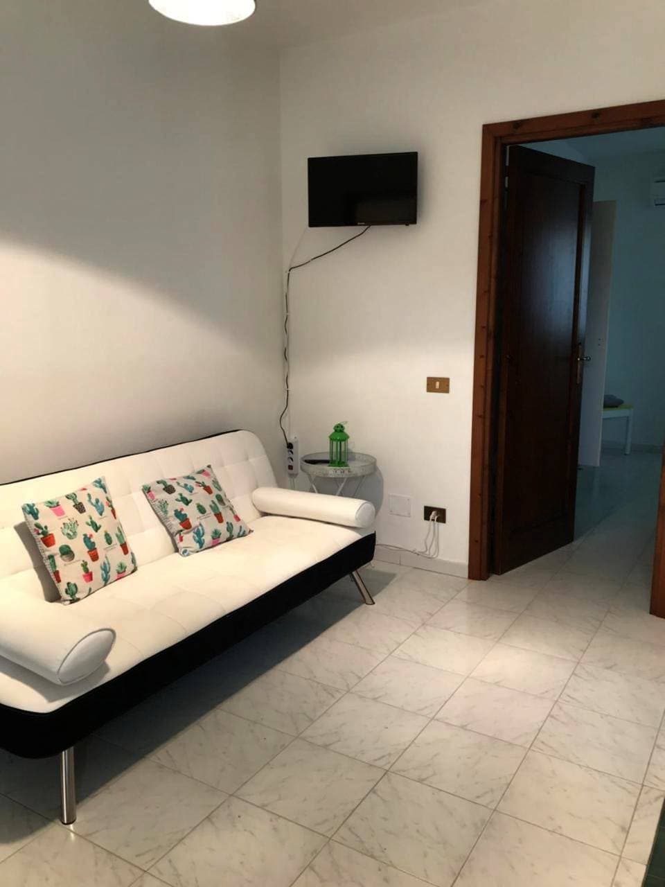 Foto 4 von 9: One-Bedroom Apartment