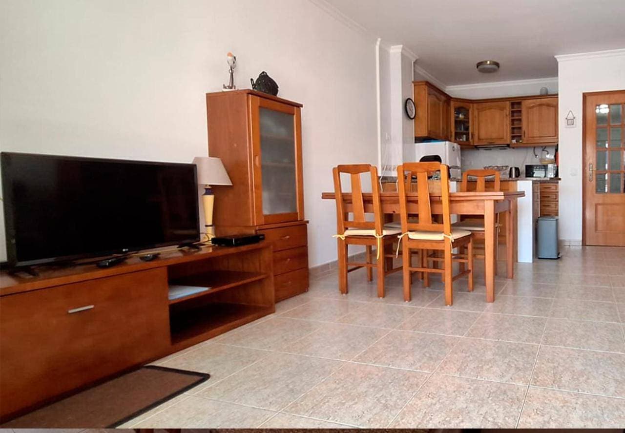 Foto 5 von 27: Two-Bedroom Apartment