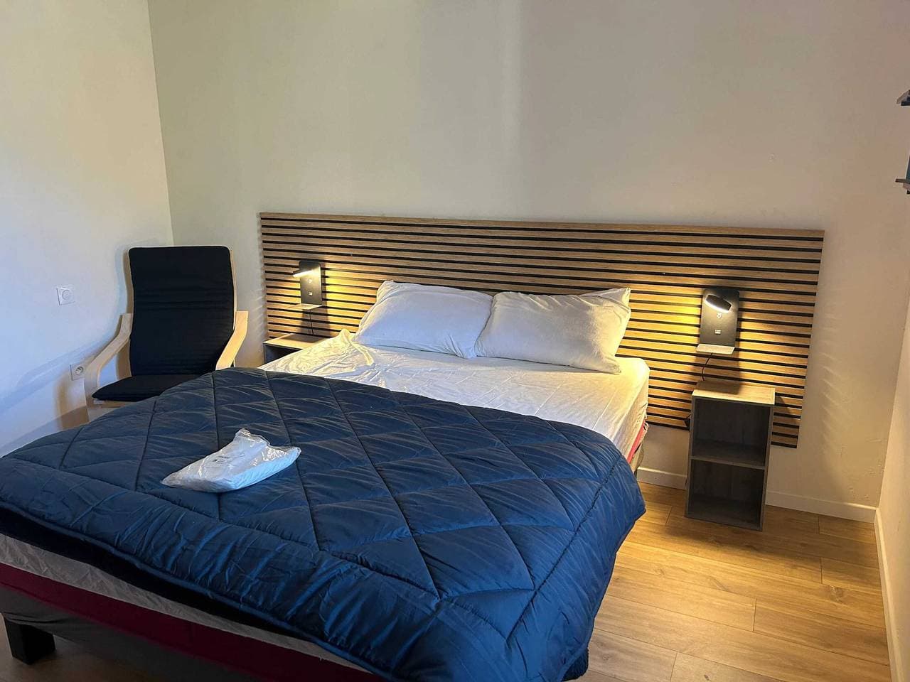Foto 12 von 30: Charmante Wohnung in Savignac-les-Ormeaux, 56 qm, Balkon