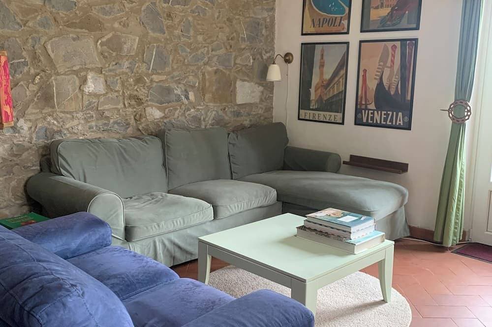 Foto 11 von 20: Detached house in the middle of the Tuscan chestnut forest