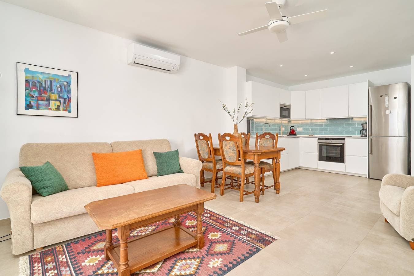 Foto 4 von 26: Ferienwohnung 'Apartamento Moderno' mit Meerblick, WLAN und Klimaanlage