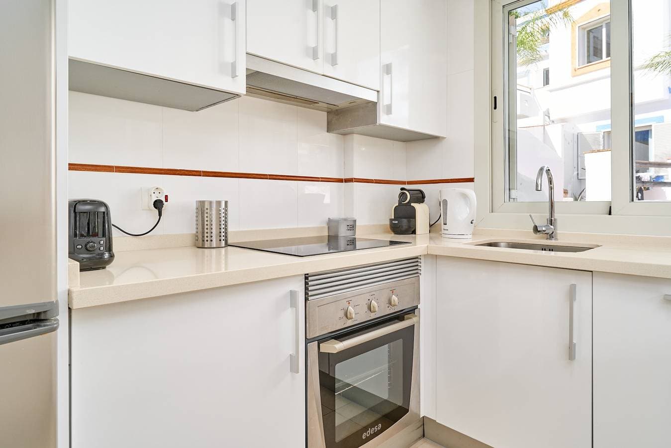 Foto 8 von 32: Apartment 'Oasis Tropical' mit Parkplatz, Pool und Klimaanlage