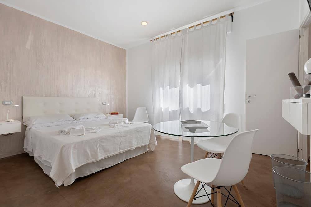 Foto 1 von 26: Zimmer 'Camera Matrimoniale Monica' mit WLAN und Klimaanlage