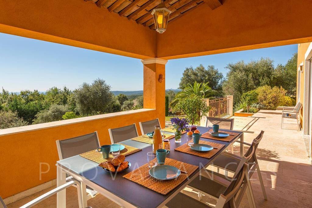Foto 10 von 88: Ferienhaus mit schönem Meerblick und Homecinema in Tourrettes-sur-Loup