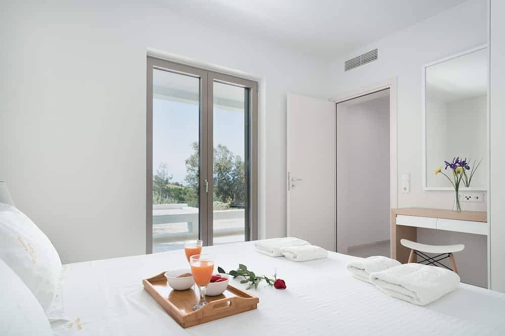 Foto 3 von 28: Perfekt für Paare, nahe dem Strand, ganz neu mit privatem Pool