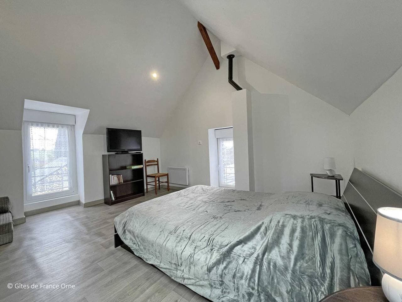 Foto 11 von 17: Helles renoviertes Ferienhaus mit Haustieren erlaubt, Parkplatz und WIFI in der Schweiz Normandie