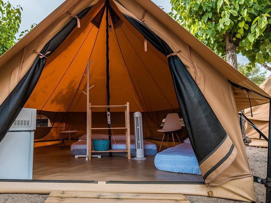 Foto 1 von 28: Camping Cambrils Caban - Zelt 3 personen - Glamping Rafal 1/3 pers