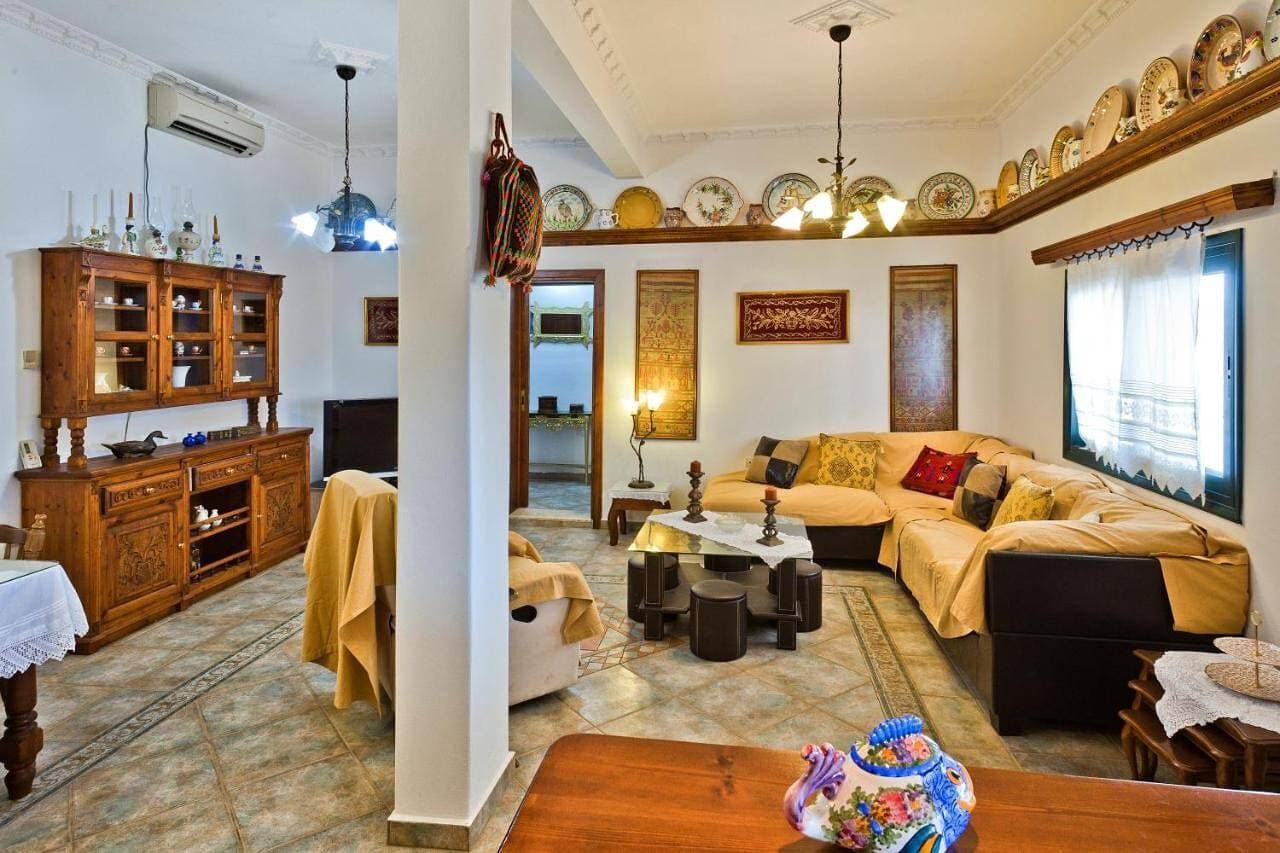 Foto 3 von 30: Ferienhaus 'Villa Ntora' mit Bergblick, WLAN und Klimaanlage