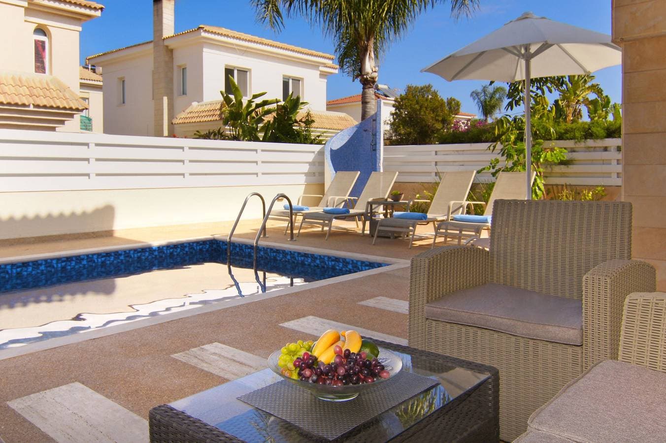 Foto 4 von 35: Villa für 8 Personen mit Pool