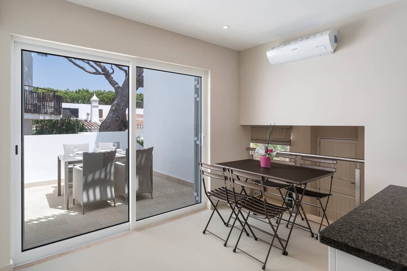Foto 8 von 14: Villa 'Leeroy' mit privater Terrasse, WLAN und Klimaanlage