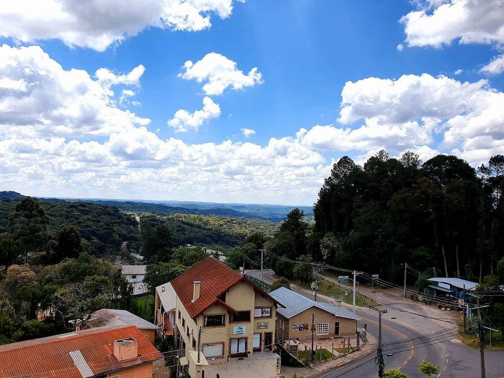 Foto 4 von 31: Apt im Zentrum von Gramado für 4 Personen (Garage / WLAN / Himmel)