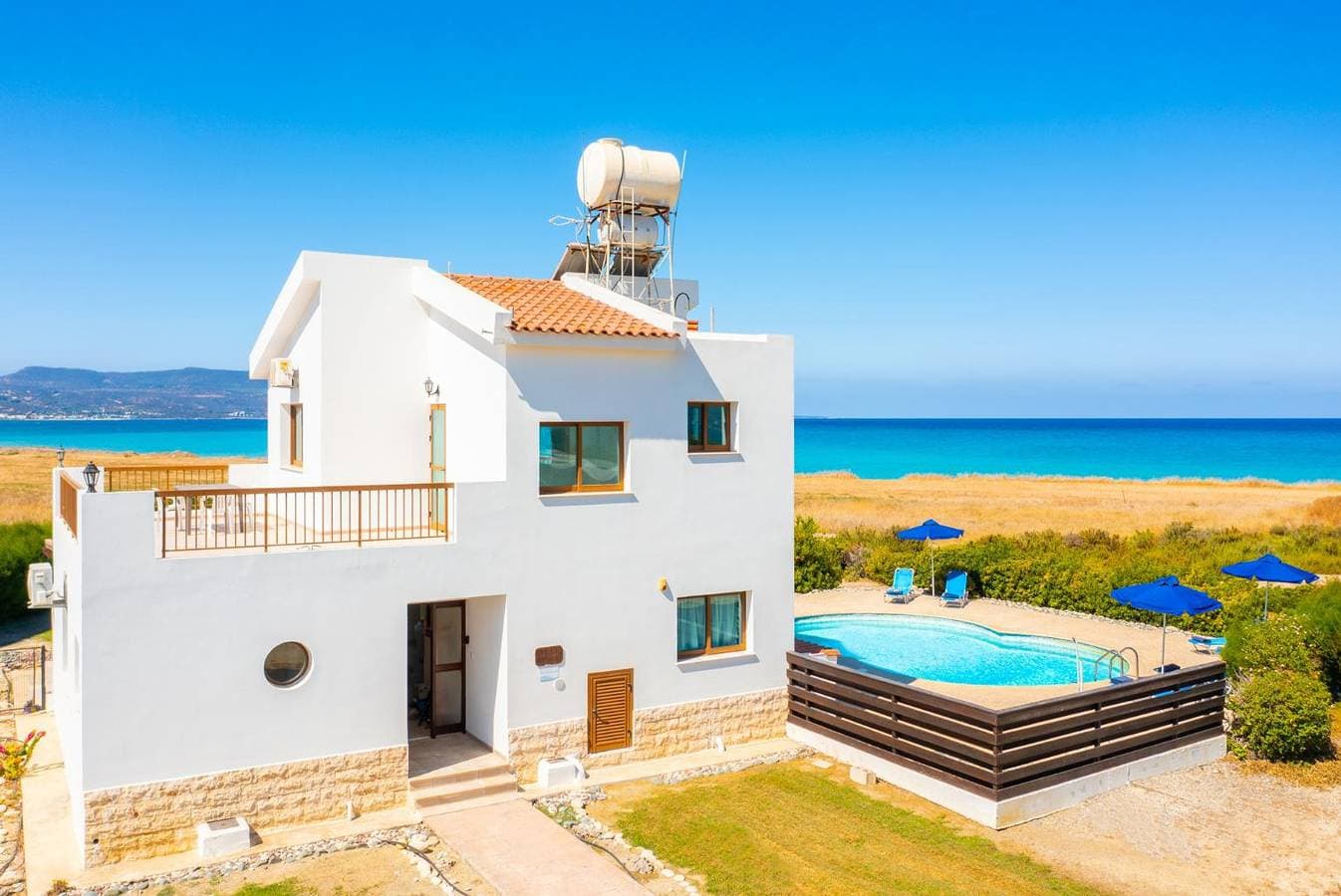 Foto 5 von 40: Villa für 6 Personen mit Balkon