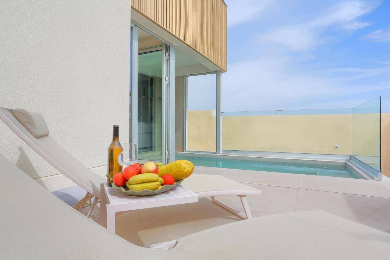 Foto 3 von 5: Villa with Private Pool