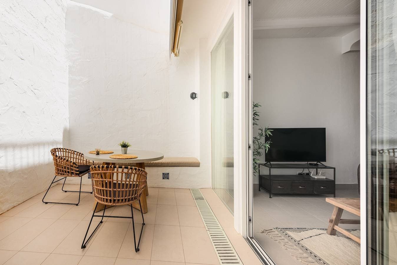 Foto 3 von 20: Ferienwohnung 'Vivienda Casares' mit WLAN und Klimaanlage