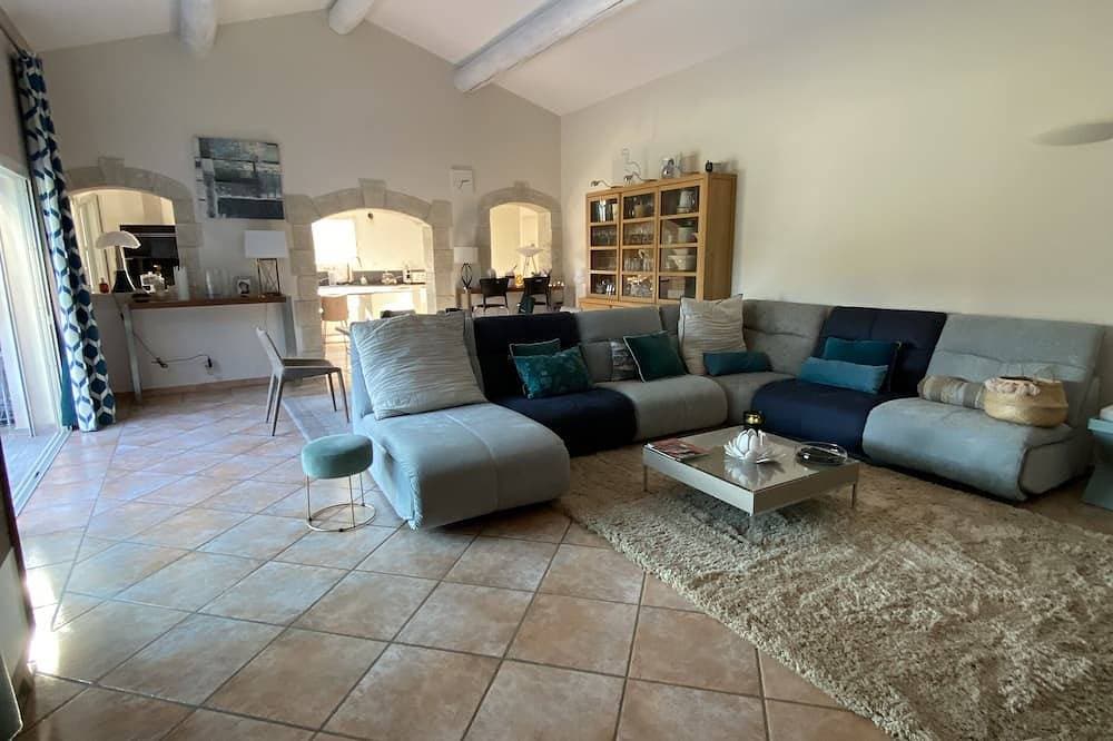 Foto 6 von 30: Schönes Haus, geschlossener Pool in der Nähe von Alpilles, Climatisee, auf dem Land