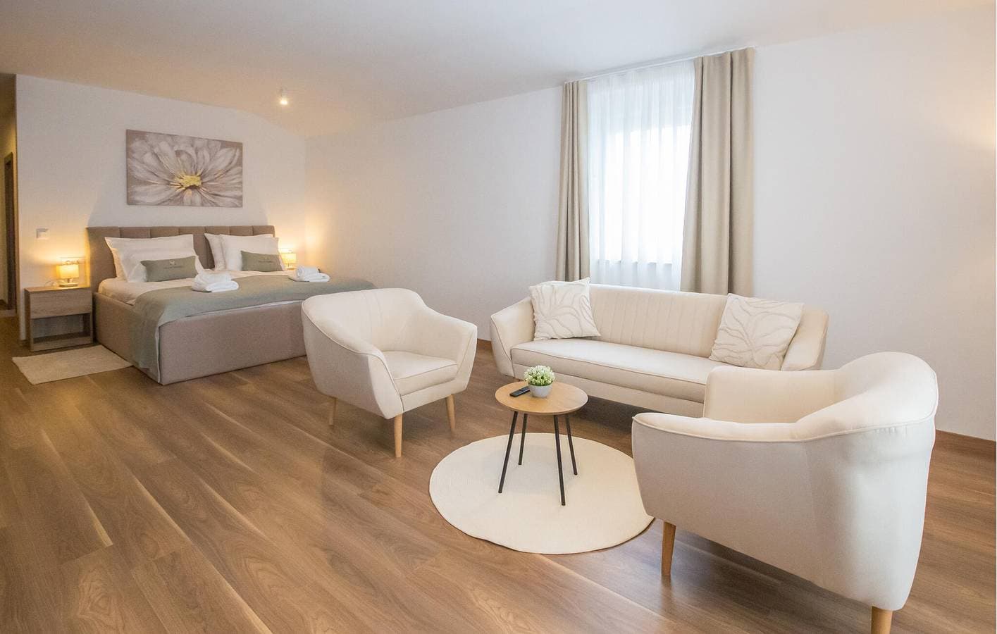 Foto 8 von 48: Reizende 1-Zimmer-Wohnung mit Pool und Terrasse, 400 m vom Stadtzentrum von Musalez entfernt
