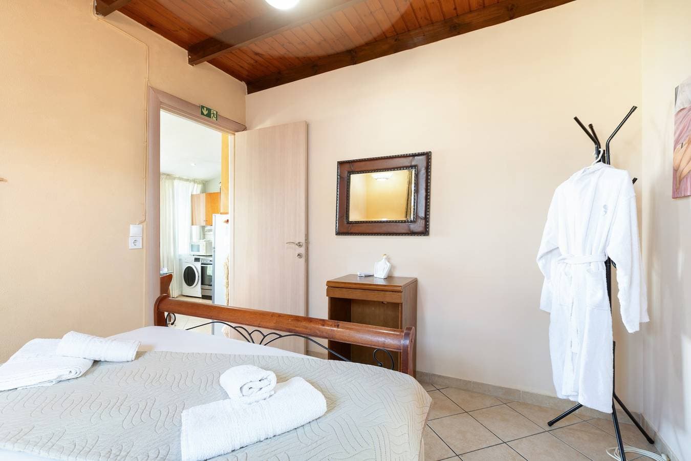 Foto 10 von 33: Ferienhaus „Voula Home“ mit Meerblick, WLAN und Klimaanlage