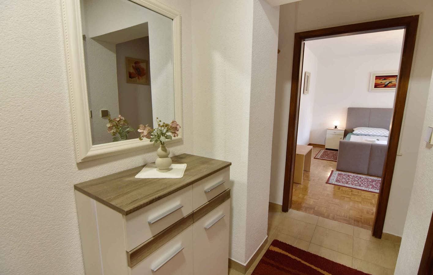 Foto 13 von 43: Ferienwohnung mit zwei Schlafzimmer und Klimaanlage