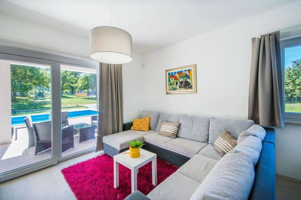 Foto 9 von 30: 2000 qm privater und sicherer Garten, echte Ruhe und nur 15 km vom Meer entfernt
