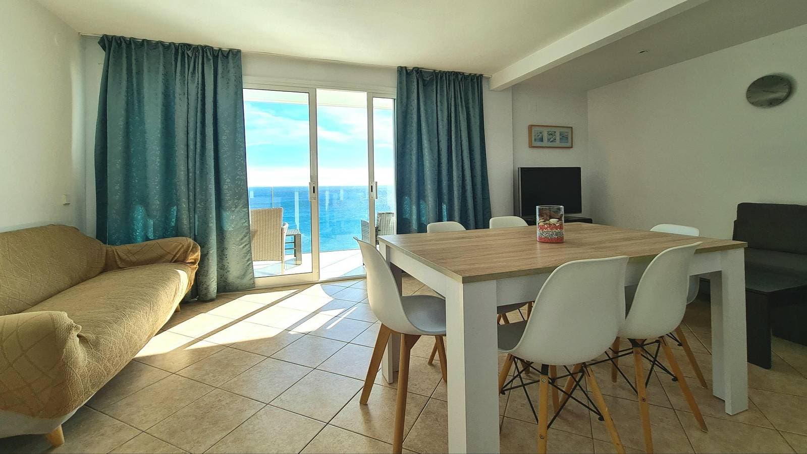 Foto 7 von 24: Wohnung mit Meerblick, 50 m vom Strand entfernt