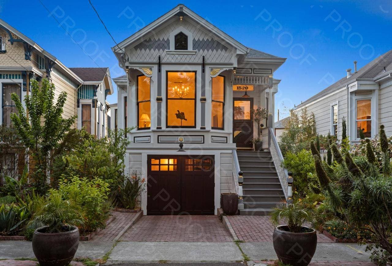 Garden Level Flat in 1885 Queen Anne Victorian Cottage in Alameda 1