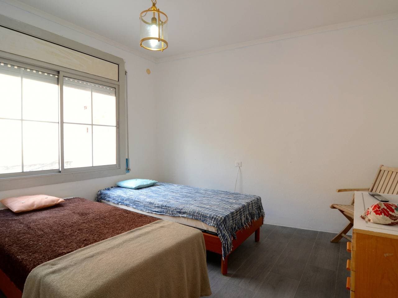 Foto 13 von 17: Geräumige 3-Zimmer-Wohnung mit WLAN und Klimaanlage im Stadtzentrum.