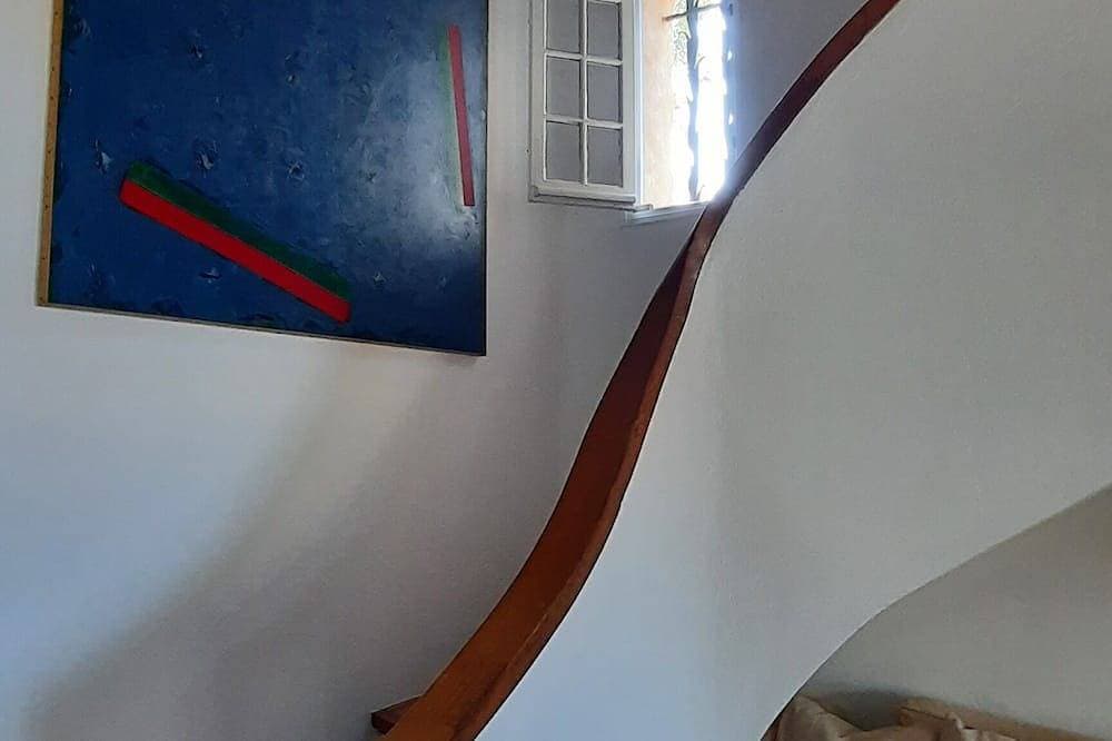 Foto 12 von 30: Large family home with exceptional views and swimming pool at Rayol Canadel