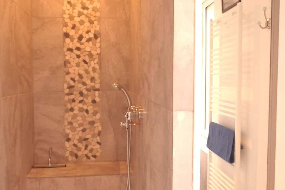 Foto 10 von 30: Escape with Rooftops\" with Paid Option \"Jaccuzzi - Sauna