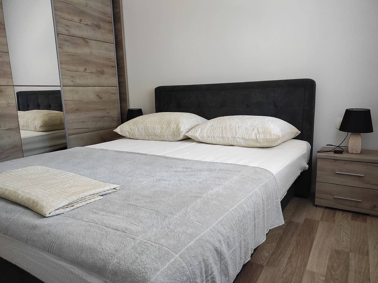 Foto 3 von 17: Apartment mit einem Schlafzimmer und eigenem Parkplatz