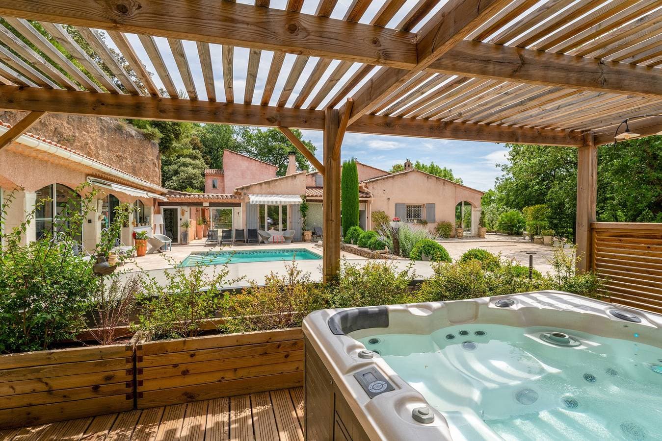 Foto 7 von 26: Bed & Breakfast 'Chambre Lavande' mit Gemeinschaftspool, WLAN und Klimaanlage
